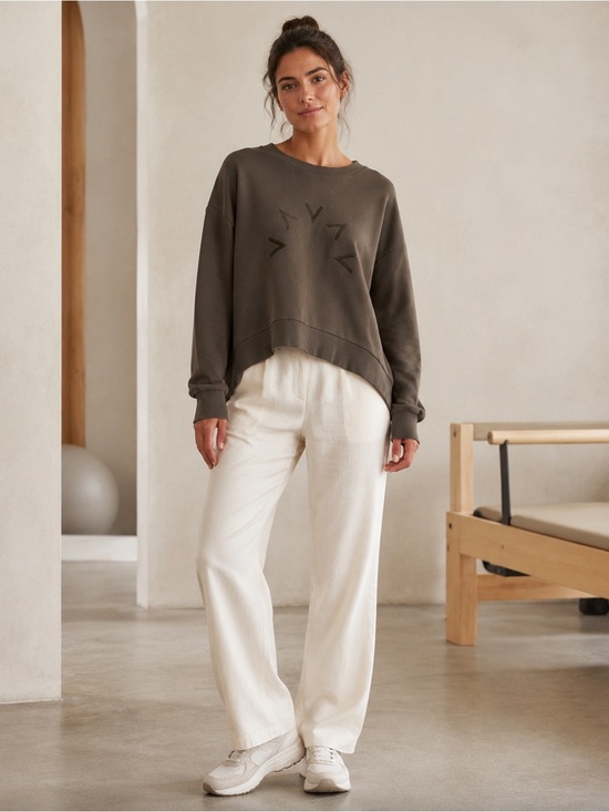 Varley Sweaters - Varley Women’s Small Holborn Olive Embroidered Cropped Sweatshirt